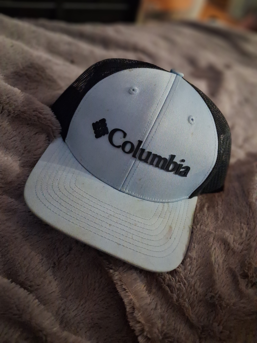 Columbia Men's Two-Tone Trucker Cap - Light Blue and Black